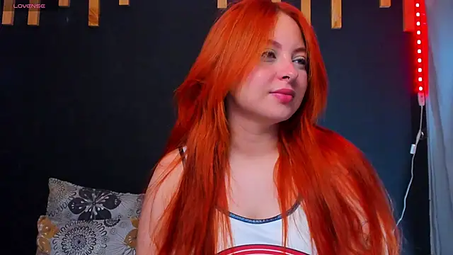 Snapshot of izyzys_baker chatting on June 19, 5:56 am izyzys baker online show from June 19, 5:56 am