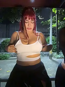 RavenM8 online show from December 4, 1:26 am