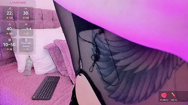 isabella simons online show from June 29, 2:18 am