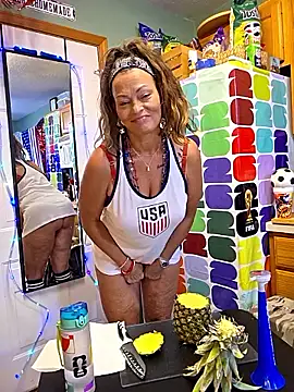 Snapshot of Erotic_and_Exotic chatting on June 16, 8:17 am Erotic and Exotic online show from June 16, 8:17 am
