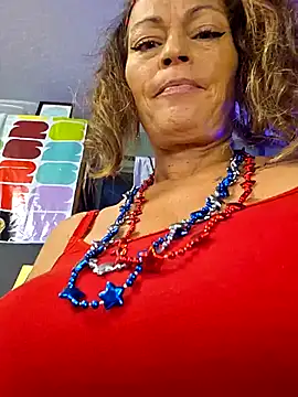 Snapshot of Erotic_and_Exotic chatting on July 5, 6:09 am Erotic and Exotic online show from July 5, 6:09 am