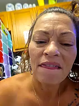 Snapshot of Erotic_and_Exotic chatting on July 6, 3:03 pm Erotic and Exotic online show from July 6, 3:03 pm
