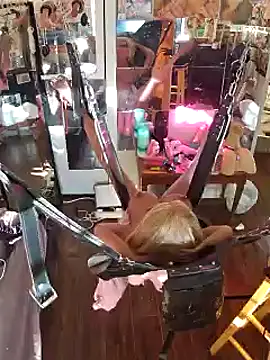 luvs2cumm69 online show from December 3, 7:55 pm