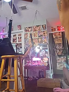 luvs2cumm69 online show from February 9, 10:53 am