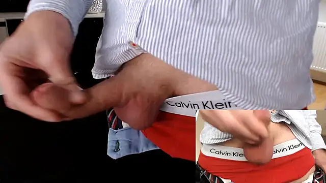 Snapshot of sperma_tributes chatting on November 14, 7:40 am sperma tributes online show from November 14, 7:40 am