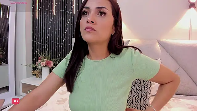 katrina kaif x online show from November 27, 7:05 pm