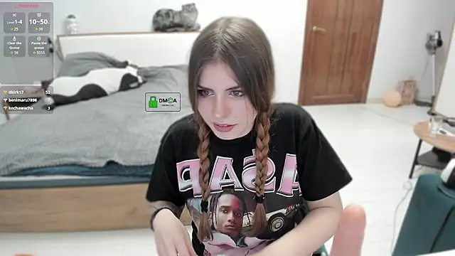 Brooooke online show from February 4, 3:40 pm