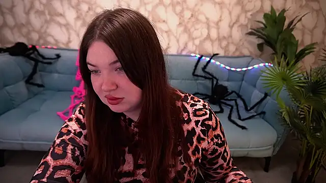 Snapshot of RosieMoons chatting on October 25, 7:19 pm RosieMoons online show from October 25, 7:19 pm