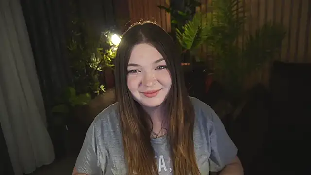 Snapshot of RosieMoons chatting on November 20, 8:08 pm RosieMoons online show from November 20, 8:08 pm