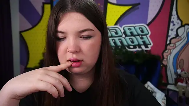 Snapshot of RosieMoons chatting on December 17, 8:15 pm RosieMoons online show from December 17, 8:15 pm