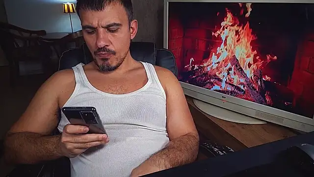 officeman7 online show from January 30, 4:24 pm