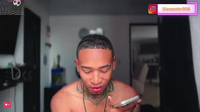 sexy blacks  online show from June 24, 12:15 pm