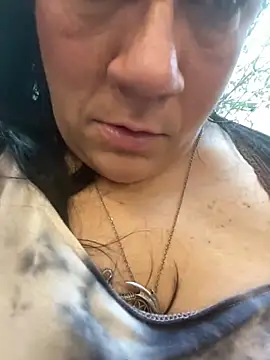 Snapshot of sexyasscougar chatting on December 17, 4:00 pm sexyasscougar online show from December 17, 4:00 pm