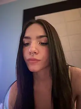 Snapshot of ShannonShanny chatting on March 17, 9:13 pm ShannonShanny online show from March 17, 9:13 pm