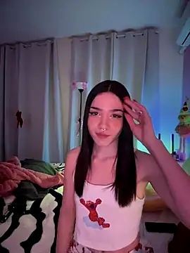 Snapshot of ShannonShanny chatting on December 17, 8:15 pm ShannonShanny online show from December 17, 8:15 pm