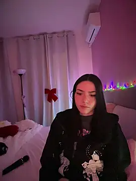 ShannonShanny online show from February 10, 8:13 pm