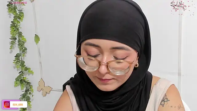 aysel elid online show from February 11, 3:11 am