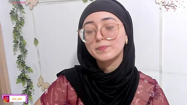aysel elid online show from June 15, 8:22 pm