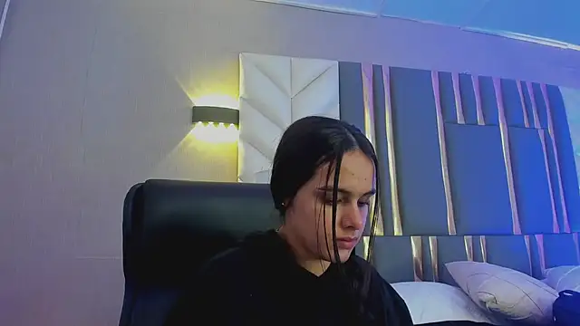 Snapshot of ChloeHarper_ chatting on June 26, 11:58 am ChloeHarper online show from June 26, 11:58 am