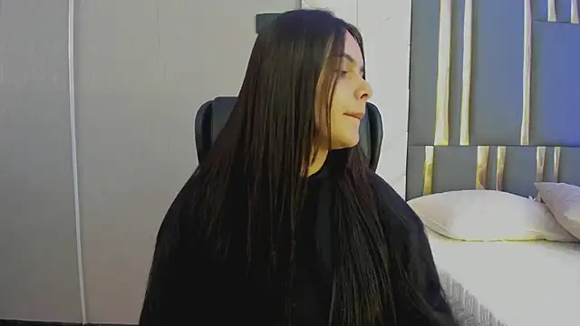 Snapshot of ChloeHarper_ chatting on June 27, 12:22 pm ChloeHarper online show from June 27, 12:22 pm