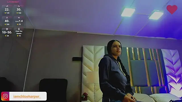 Snapshot of ChloeHarper_ chatting on June 30, 11:44 am ChloeHarper online show from June 30, 11:44 am