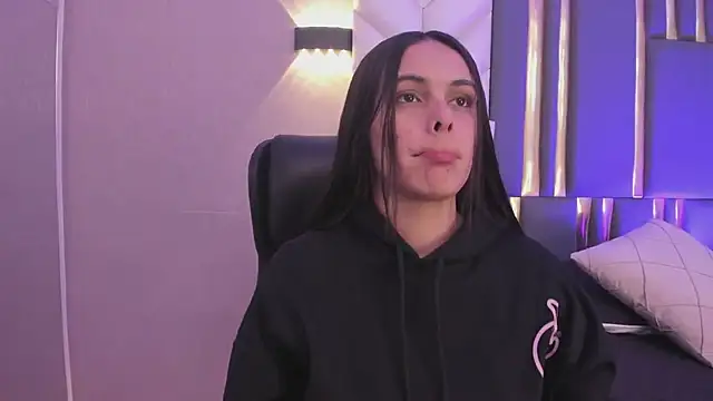 Snapshot of ChloeHarper_ chatting on July 20, 12:40 pm ChloeHarper online show from July 20, 12:40 pm