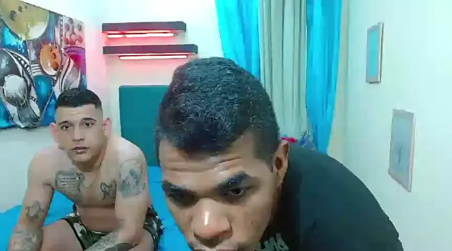 Snapshot of master_monstercock_ chatting on March 15, 12:36 am master monstercock online show from March 15, 12:36 am