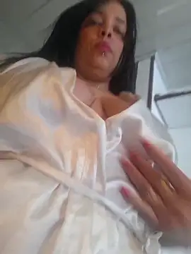 Snapshot of Pandorakarl chatting on November 13, 8:30 pm Pandorakarl online show from November 13, 8:30 pm