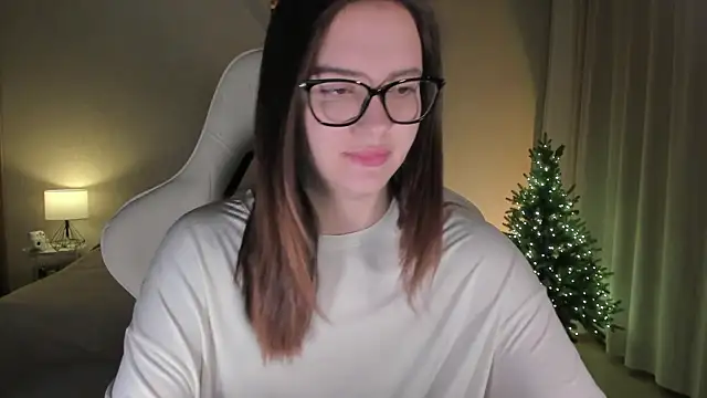 Sonia moon  online show from December 28, 1:18 am