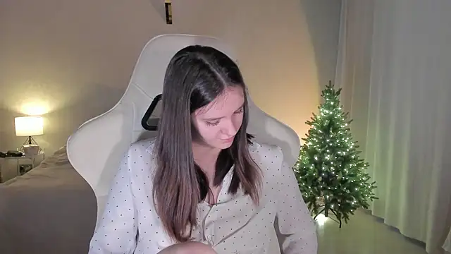Sonia moon  online show from January 8, 4:34 am