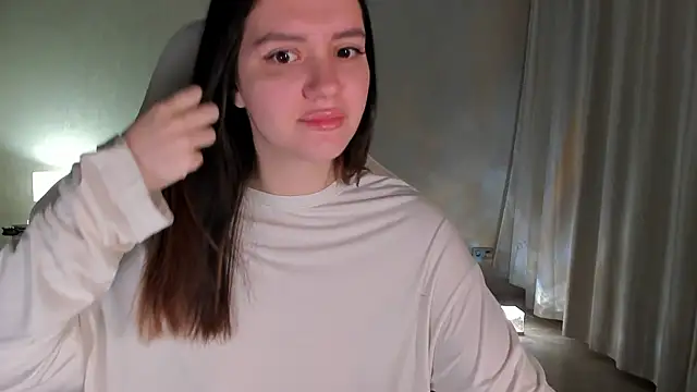 Sonia moon  online show from January 21, 1:18 am