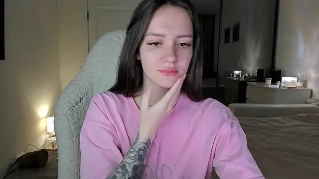 Sonia moon  online show from October 10, 2:32 am