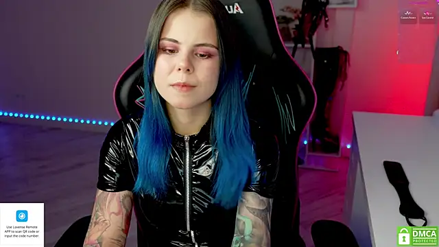 Latex Kitty online show from January 14, 2:23 pm