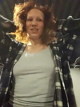 Exhibitionsplit online show from December 17, 9:43 pm