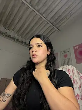 Snapshot of violet-333 chatting on May 25, 5:08 pm violet-333 online show from May 25, 5:08 pm
