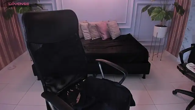 meliboobs  online show from February 20, 9:59 pm