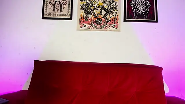 irregular fetish  online show from May 15, 11:45 pm