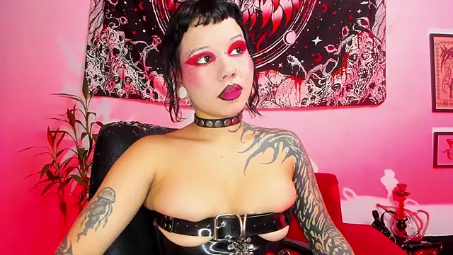 irregular fetish  online show from June 3, 11:10 pm