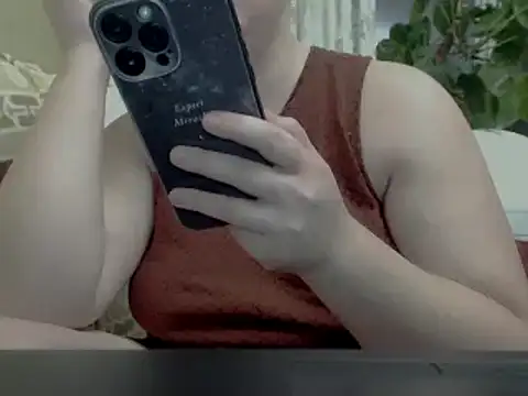 whiteFlower online show from February 21, 7:48 pm