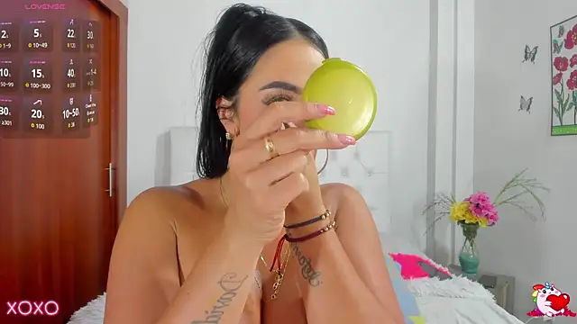 VenussVega online show from November 19, 4:40 pm