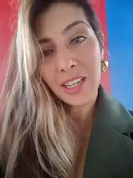 scarlett moore online show from May 4, 3:41 pm