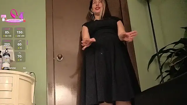 scarlett moore online show from July 28, 4:39 pm