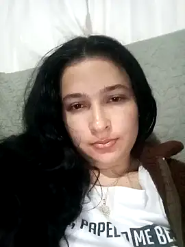 EmilySwaan online show from December 20, 3:25 am