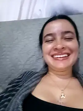 EmilySwaan online show from January 8, 2:25 am