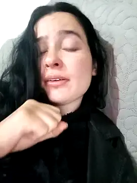 EmilySwaan online show from January 10, 2:04 am