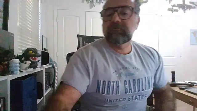 Snapshot of chainjulious chatting on November 11, 1:33 pm chainjulious online show from November 11, 1:33 pm