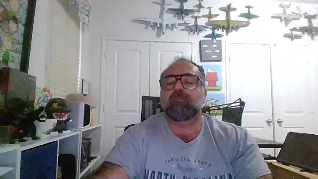 Snapshot of chainjulious chatting on November 21, 3:00 pm chainjulious online show from November 21, 3:00 pm