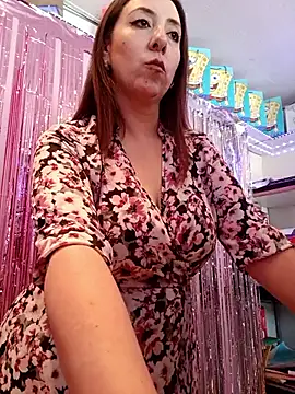 Mia Novikov online show from June 18, 6:23 pm