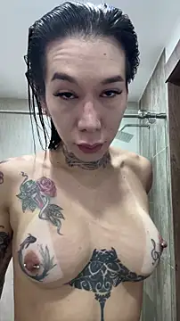 Snapshot of sweet_karinpaz777 chatting on May 18, 9:09 pm sweet karinpaz777 online show from May 18, 9:09 pm