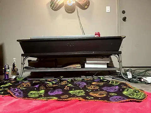 Snapshot of Intokink06 chatting on December 2, 8:52 am Intokink06 online show from December 2, 8:52 am